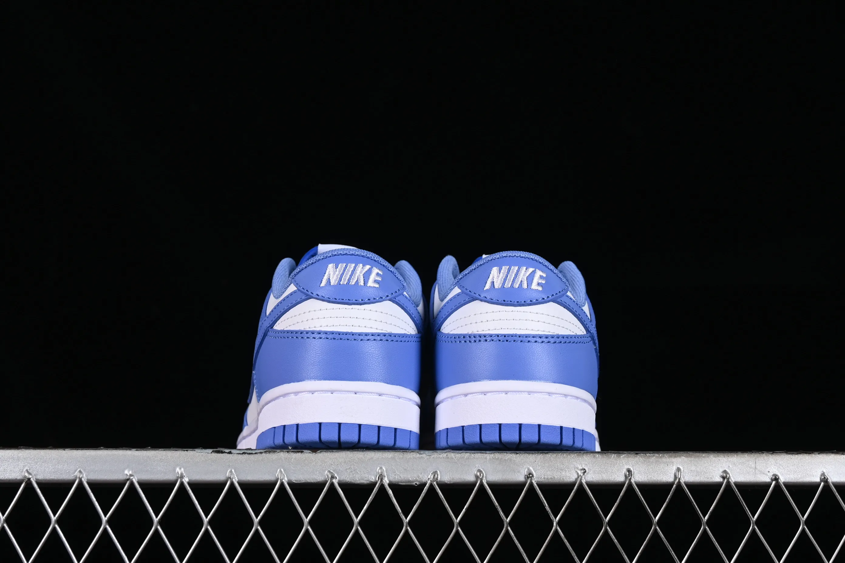 All categories Nk SB Dunk series Nk SB Dunk Low low-top sneakers Nk Dunk Low "Polar Blue" North Carolina blue replacement SB low-top casual sneakers DV0833-400